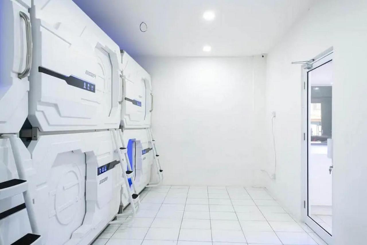 Reddoorz Hostel Near Taman Puring Jakarta Eksteriør billede